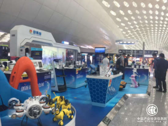 加推人工智能名片持续赋能企业，亮相2018深圳国际双创展