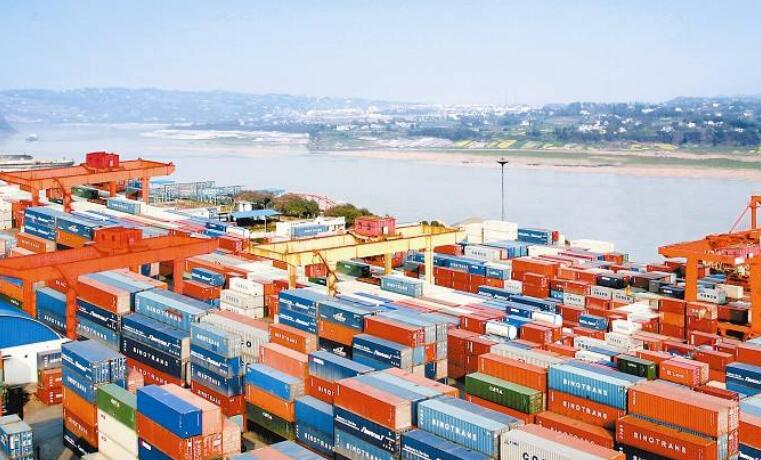 四川泸州港内陆无水港建设渐入佳境