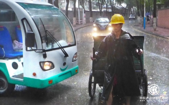 台风“妮坦”登陆珠江一带 6号线部分路段被迫停运