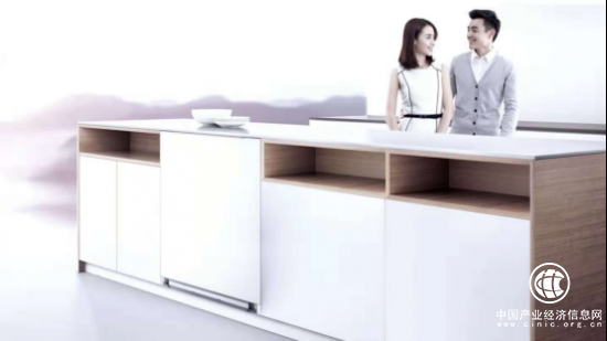 拒绝没有温度的饭后清洁，老板电器贴心“呵护”你