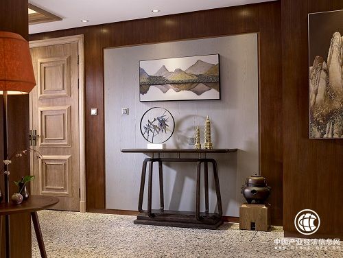 王金凤带领大境华开疆扩土 开启现代中式家具的新时代