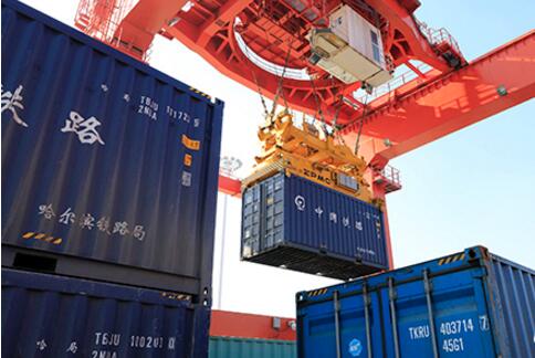 “新三样”出口领跑 海外布局加快 福建外贸企业马不停蹄开年争先