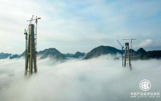 中国交建：世界第一高混凝土桥塔封顶