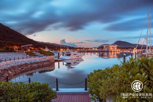 海南湖南商会湘女合唱团为《最美万宁》“代言”