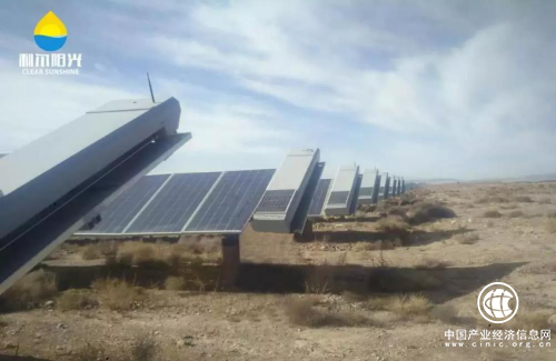 利尔阳光光伏清洁机器人7.jpg