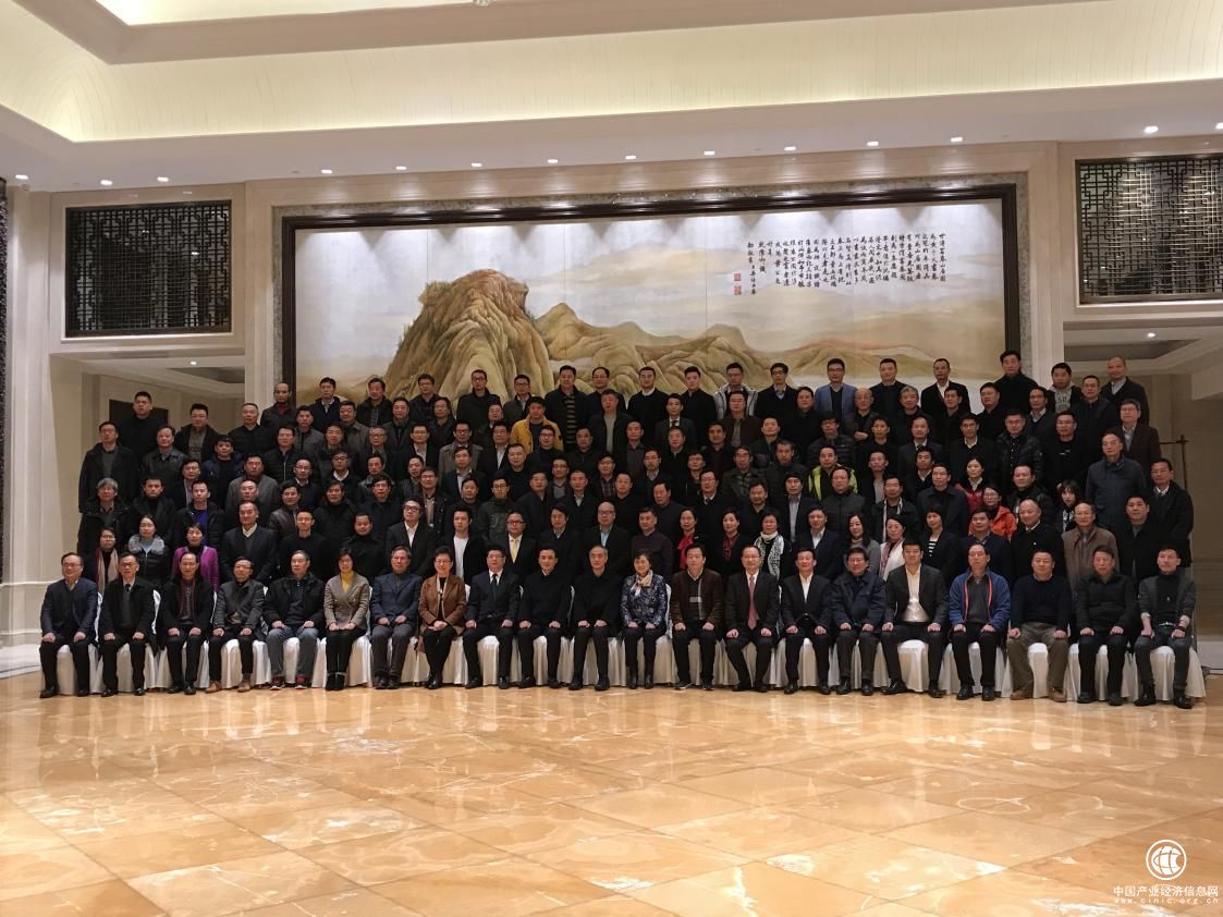 铜掌柜董事长兼总裁张焱当选为杭州绍兴柯桥商会会长