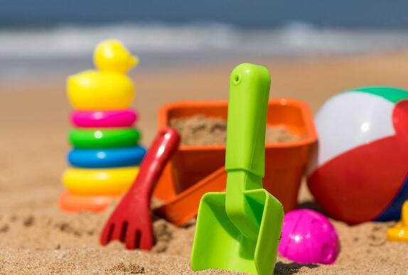 以次充好、以假充真现象频发 儿童玩具安全隐患不容忽视