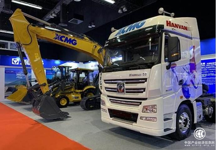 徐工亮相2018中国（巴拿马）综合品牌展览会