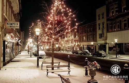 确认过眼神 距离圣诞节还差一个“凡秘”