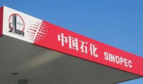 传承石油精神 打赢口罩生产突击战