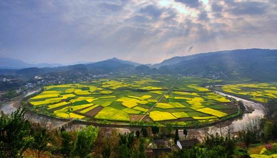 贵州省开阳县获“中国十大富硒之乡”荣誉称号