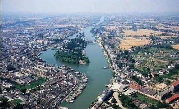 促进沿江产业优化布局有序转移