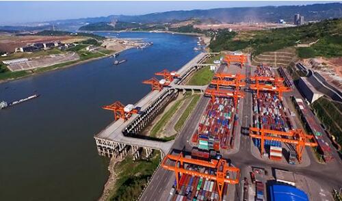 铁海联运“一站式”国际货运班列 常态化开行