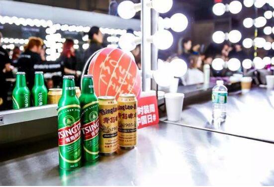 青岛啤酒惊艳“跨界”纽约时装周中国日