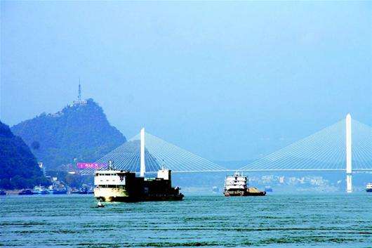 长江干线船舶全面实施分道航行和定线制