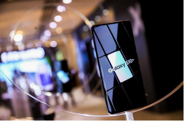 国行版Galaxy S10系列有啥不一样？首销惊喜大礼获网友力赞