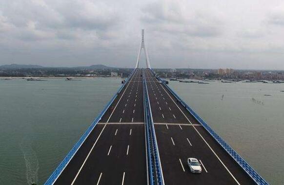 我国首座跨越地震活动断层跨海大桥正式通车