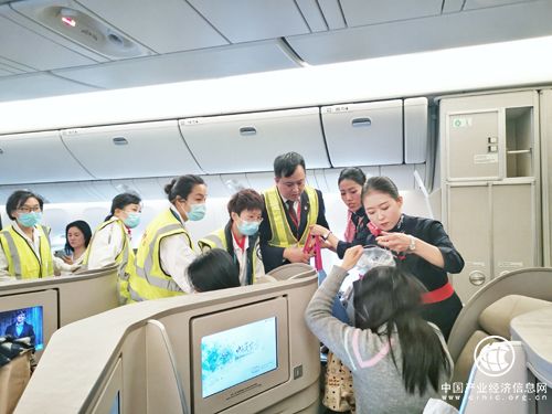 旅客突发疾病 东航放油39吨备降救人