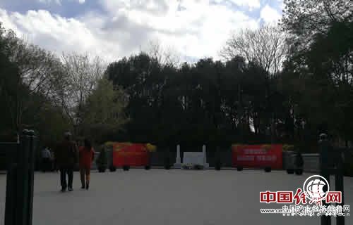 清明节，别忘了缅怀那些不是亲人胜似亲人的人 