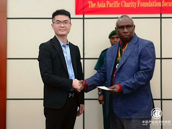 海外华文集团总裁夏傑率团访问瓦努阿图共和国