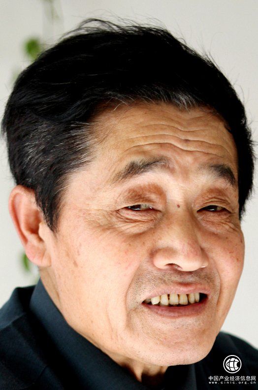 一代传承 独具匠心——艺术大家萧肃