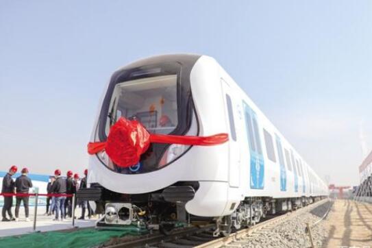 内蒙古呼和浩特地铁首列车惊艳亮相