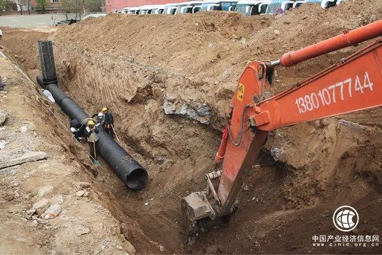 加油干︱东方1956加速推进给水排水管道工程