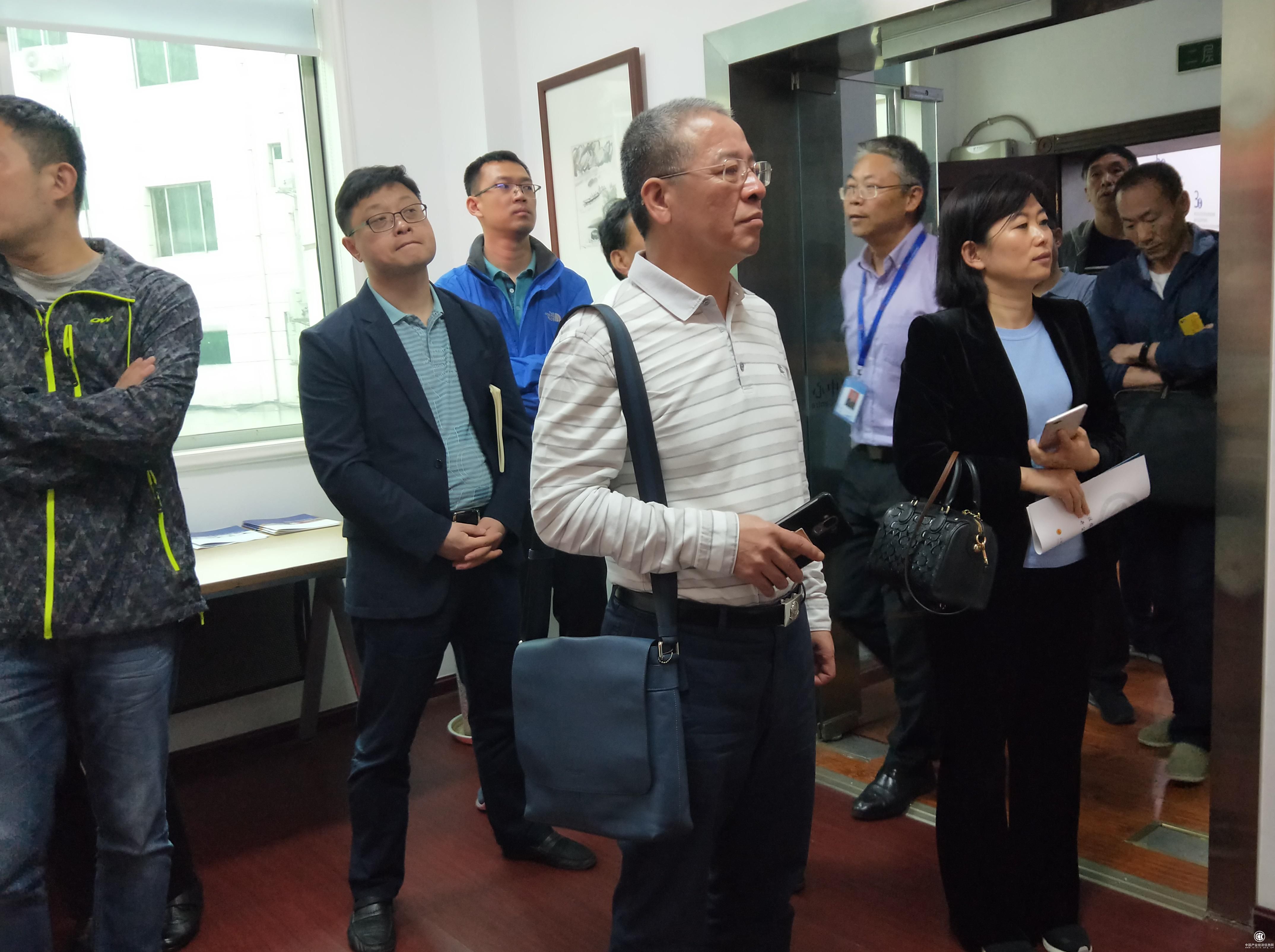 大连市司法局领导一行调研坤弘律所及上善人民调解工作室