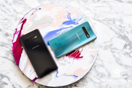 三星Galaxy S10集黑科技于一身 完败苹果