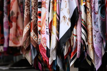 “东绸西固”！茧丝绸将“织”就千亿产业