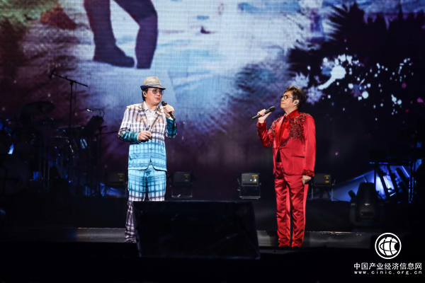 张学友之后，生和堂又冠名了“许冠杰&谭咏麟演唱会”