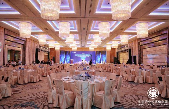 白酒新势力、营销新格局，洋河镇柔河时代惊艳发布