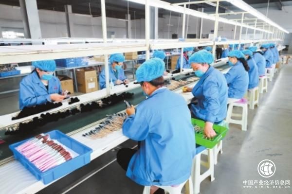 河南鹿邑：打造中国化妆刷之乡