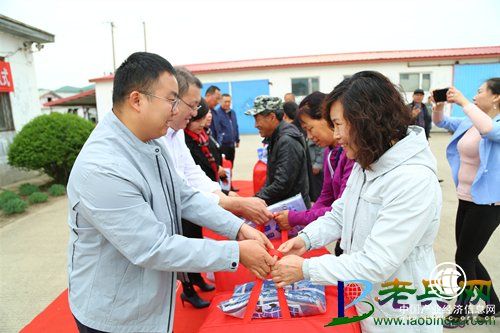 一方有难八方援：老兵网走进革命老区慰问受灾军属