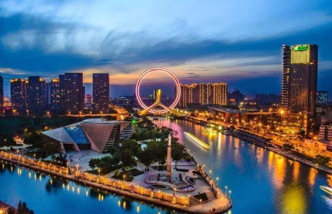 发展夜间经济面临多重挑战 仍需综合施策