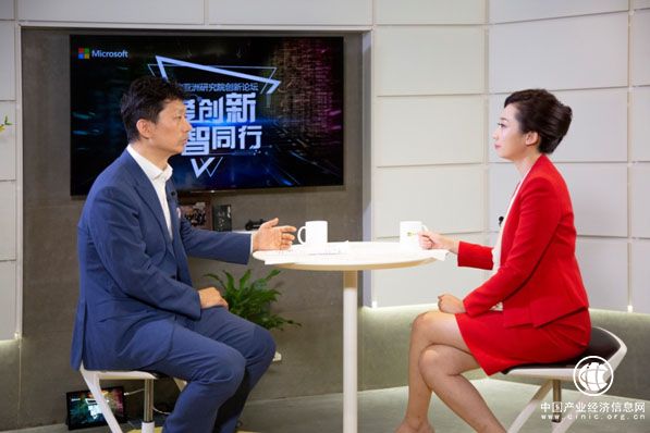 我爱我家董事长谢勇接受第一财经电视台专访 思辨企业数字化转型