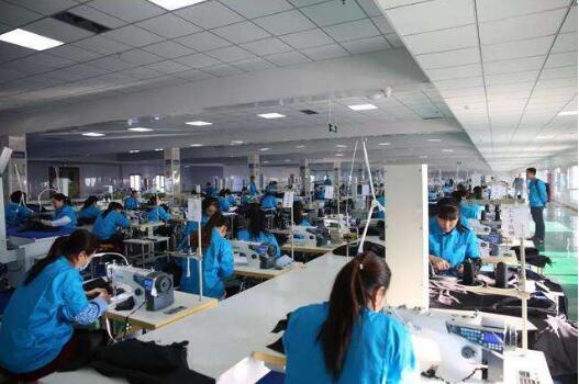 吉林省乾安县：脱贫攻坚结硕果 幸福花开启新程