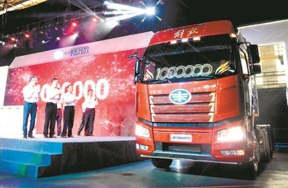 我国自主研发的解放牌第六代卡车产销达100万辆