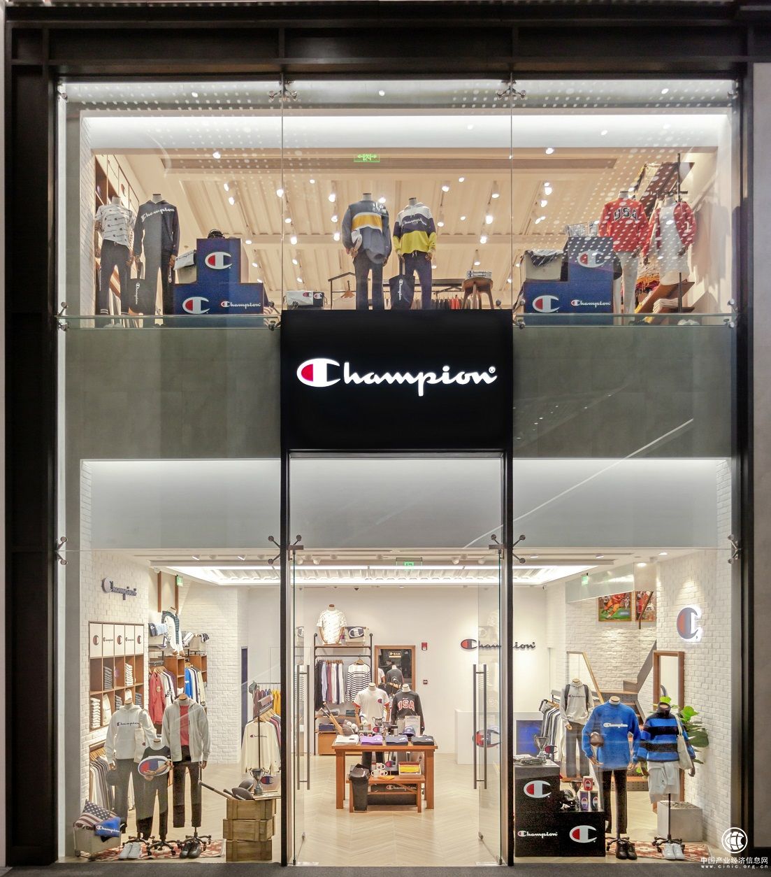 champion于上海800秀举行百年庆典活动