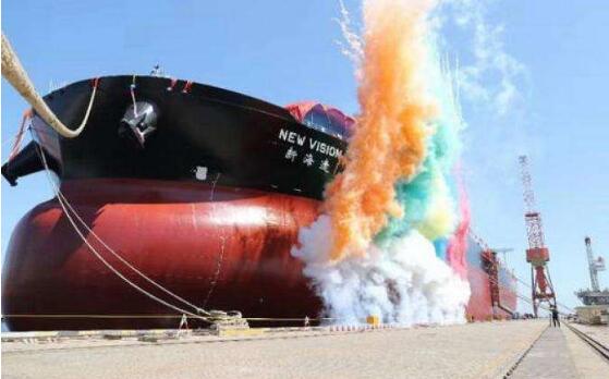 超大型智能原油船“新海辽”轮成功交付