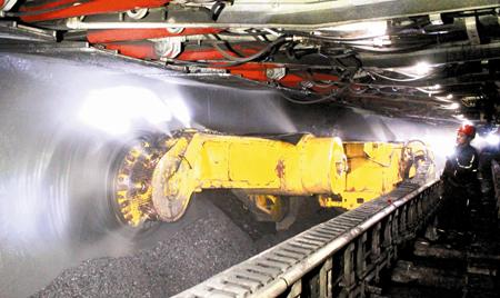 提高煤矿综采运输装备水平的新技术通过验收