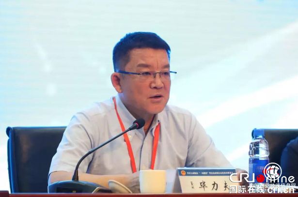 【法治乌兰牧骑专题——法治聚焦列表】内蒙古自治区行政执法“三项制度”暨法治政府信息化建设推进会在锡林浩特举行