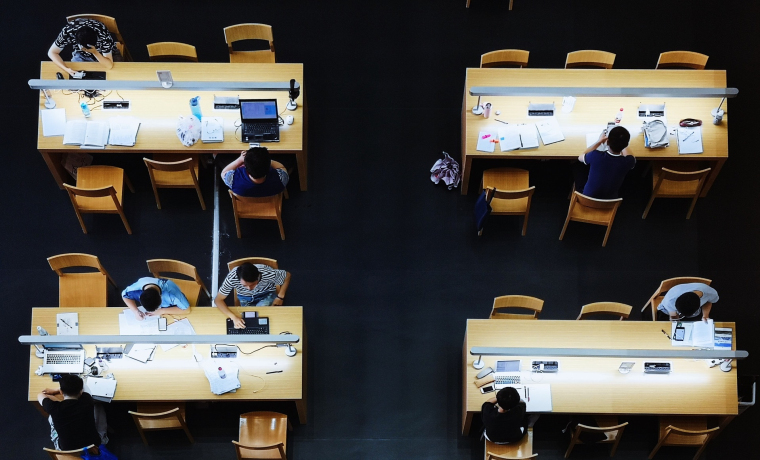 触摸国民70年阅读轨迹 