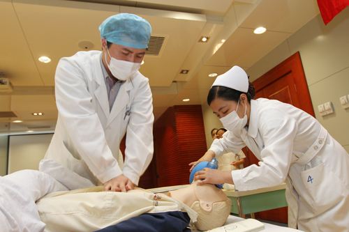 全国第六次卫生服务统计调查显示 九成家庭15分钟内能到达最近医疗点