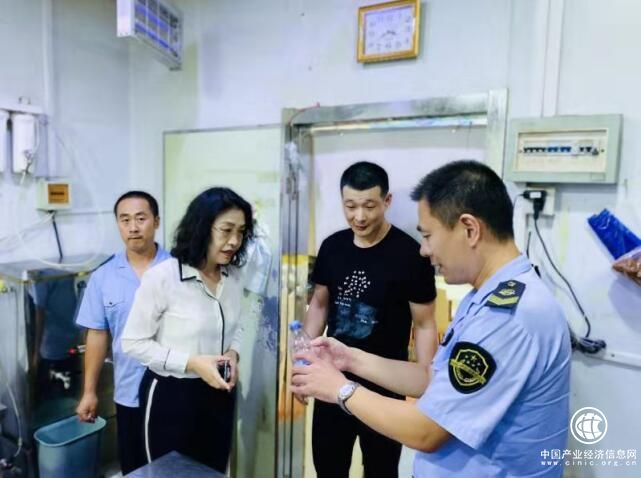 青岛市崂山区市场监管局全力保障“十一”期间市场安全平稳有序