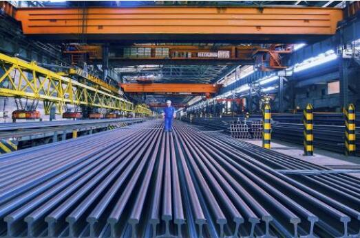 鞍钢集团攀钢新型钢轨填补国内生产空白