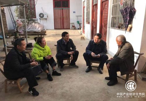 第一书记李诺：扶贫路上绽放的“向阳花”