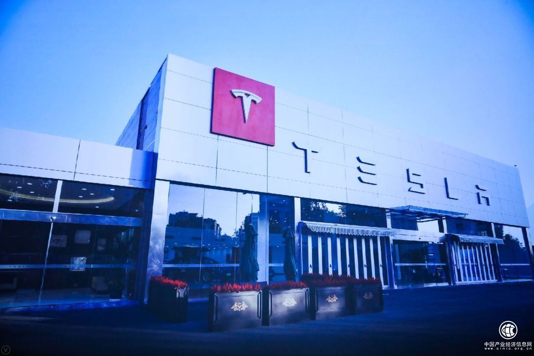 特斯拉青岛银川西路体验中心正式开幕