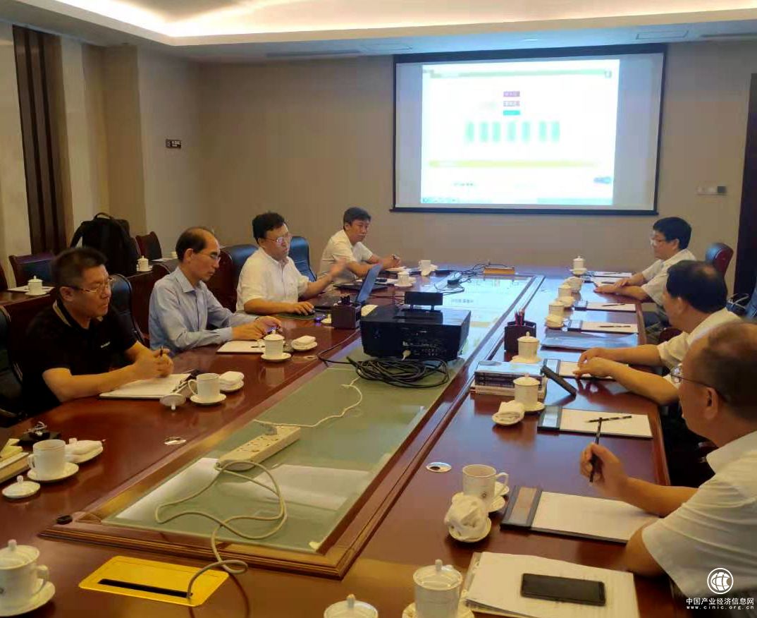 山东省普惠金融研究院党支部到济南市莱芜区调研