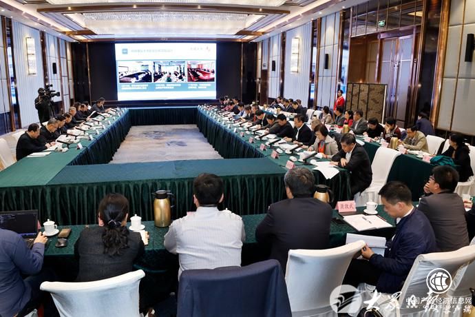 康复大学建设推进领导小组召开第一次会议